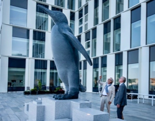 Odin Øistads steinpingvin på Jotun